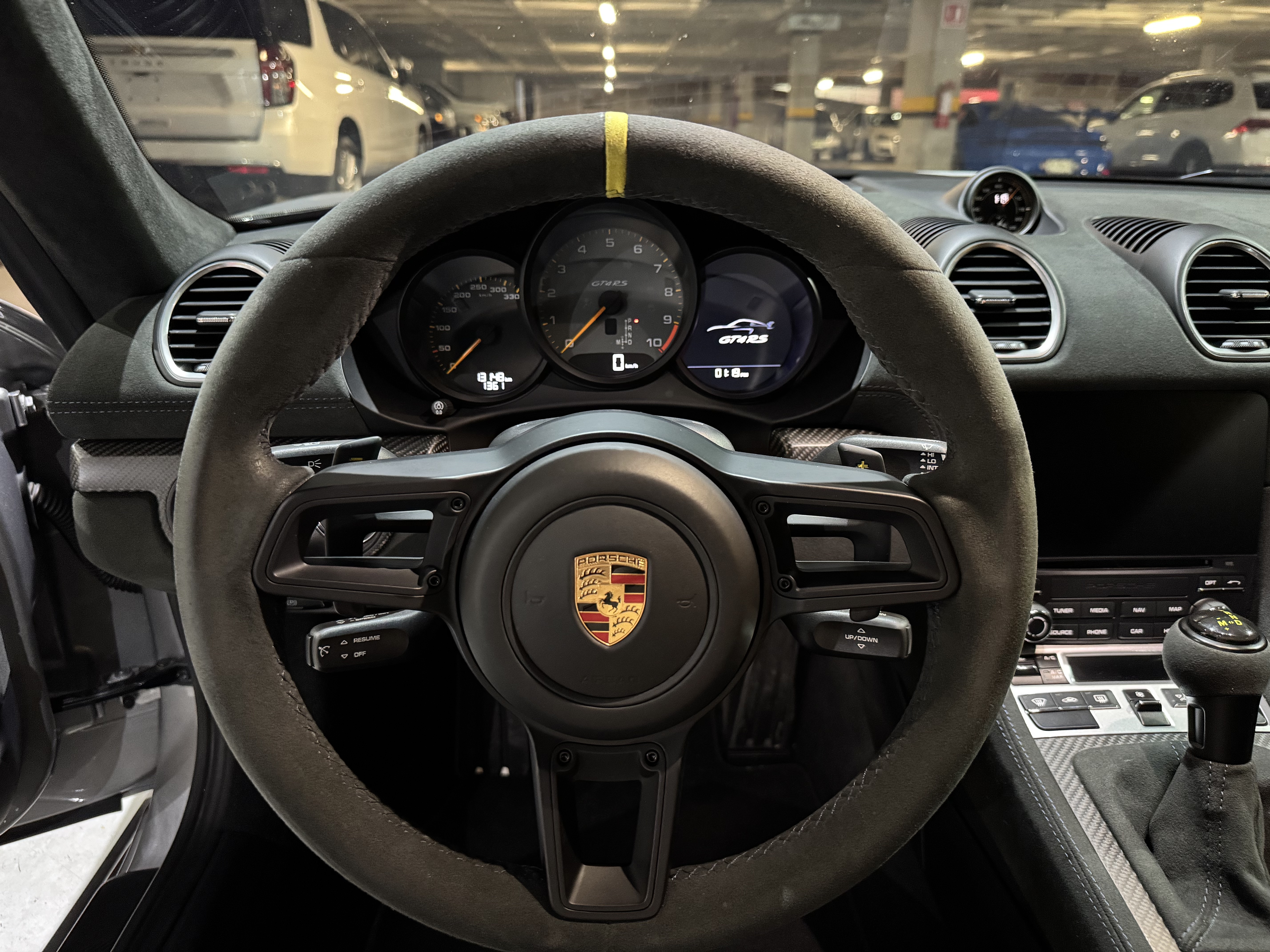 PORSCHE 718 CAYMAN GT4 RS 2023