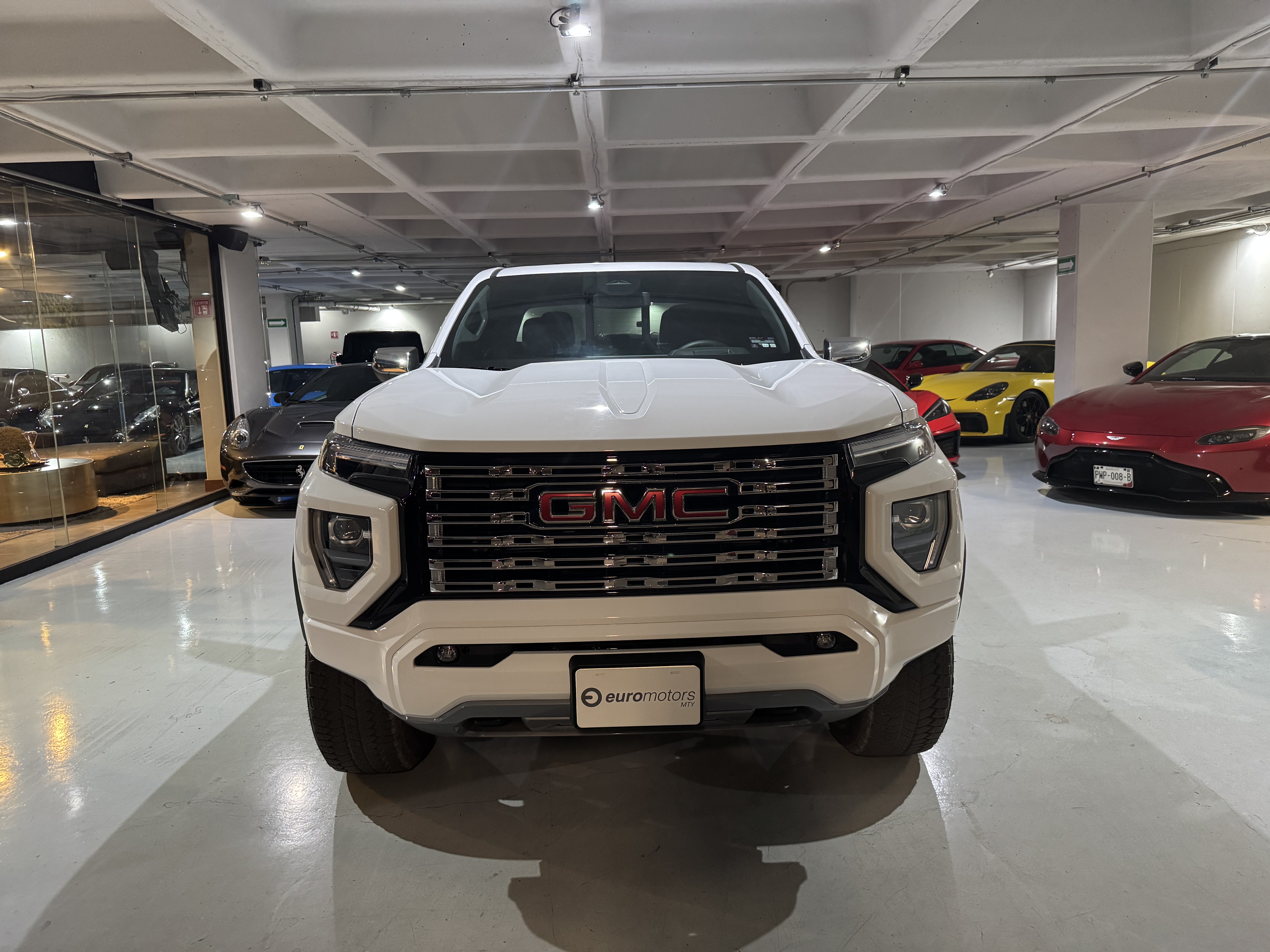 GMC CANYON DENALI 2024