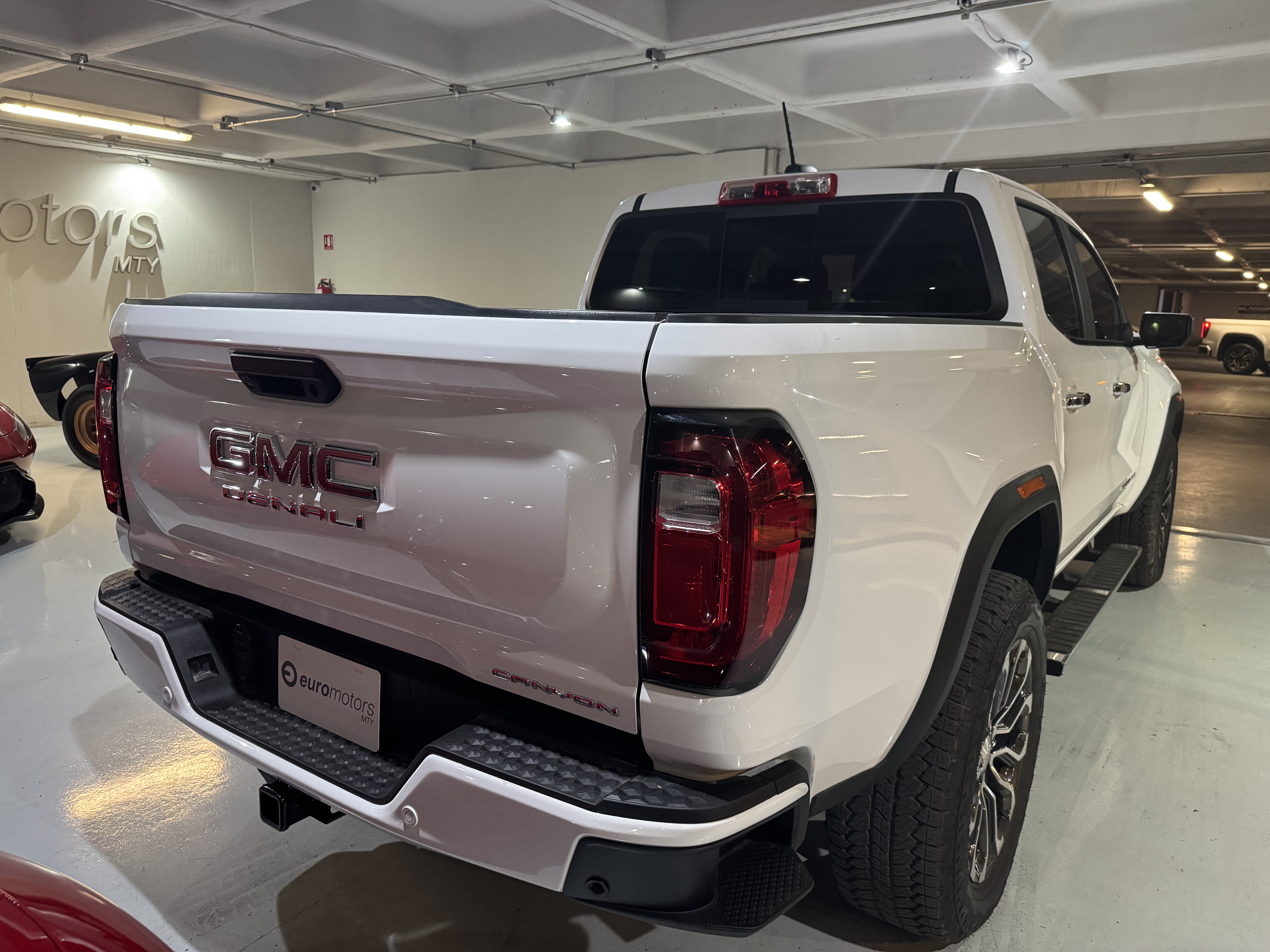 GMC CANYON DENALI 2024