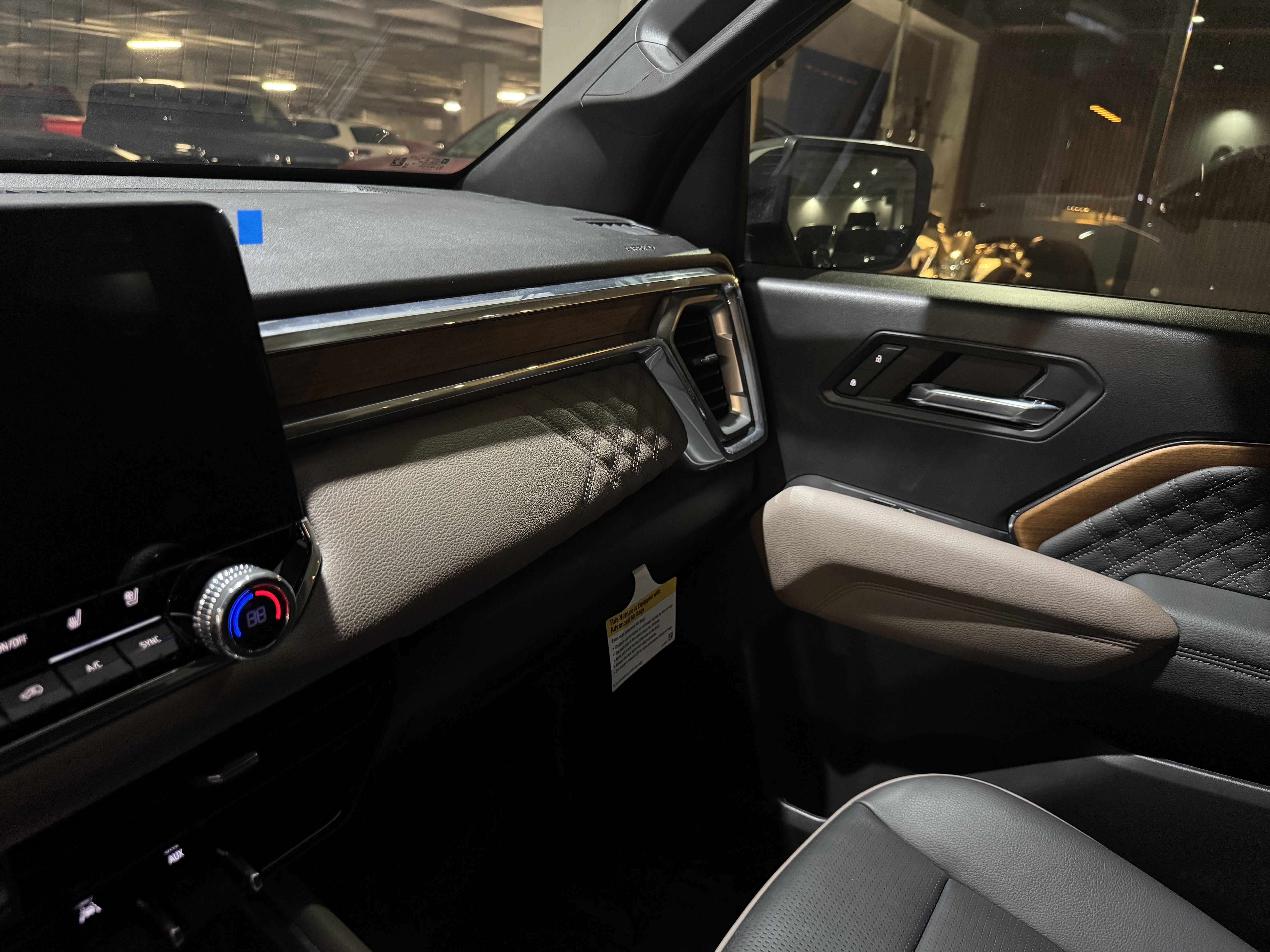 GMC CANYON DENALI 2024