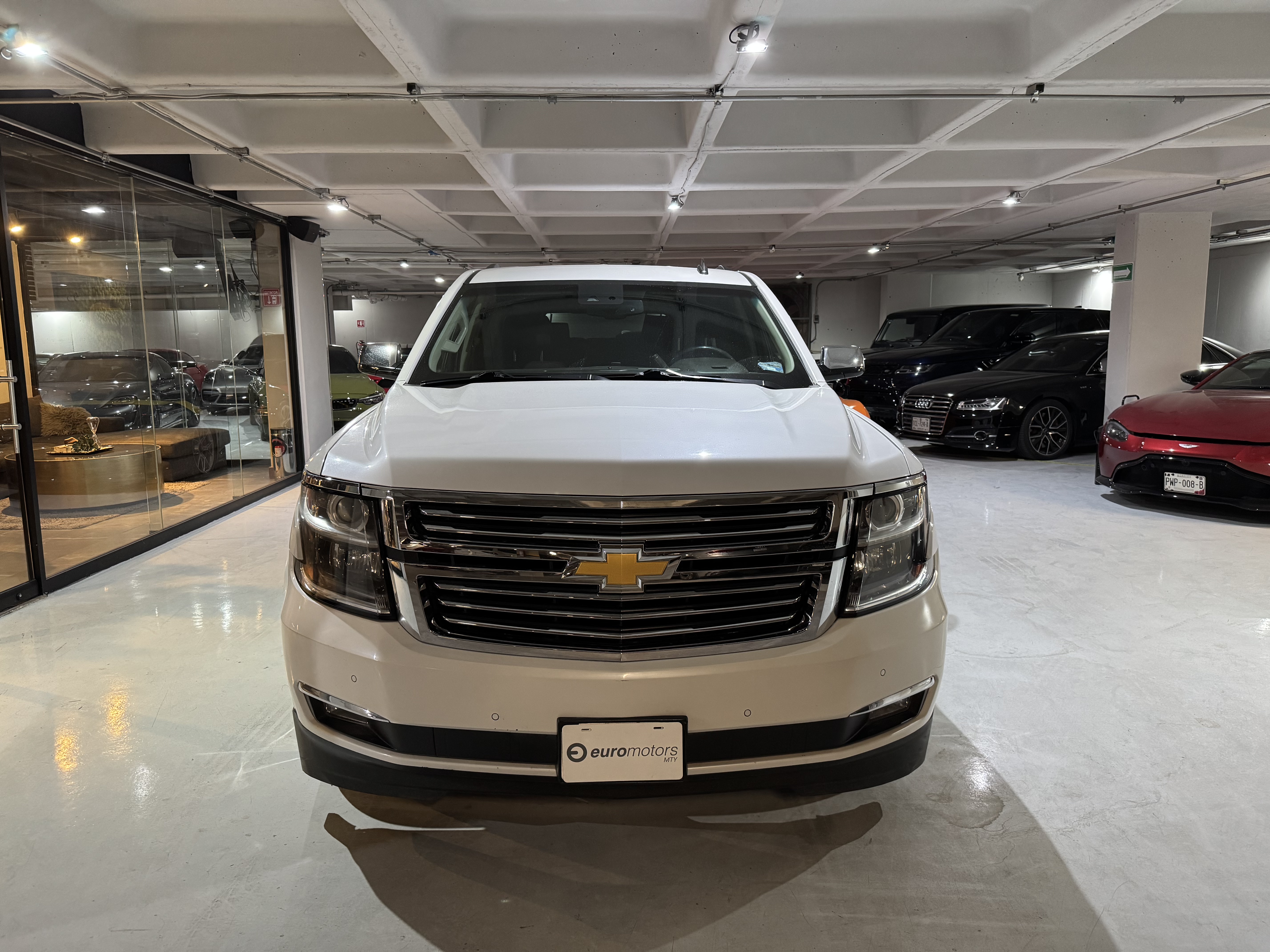 CHEVROLET SUBURBAN 2016