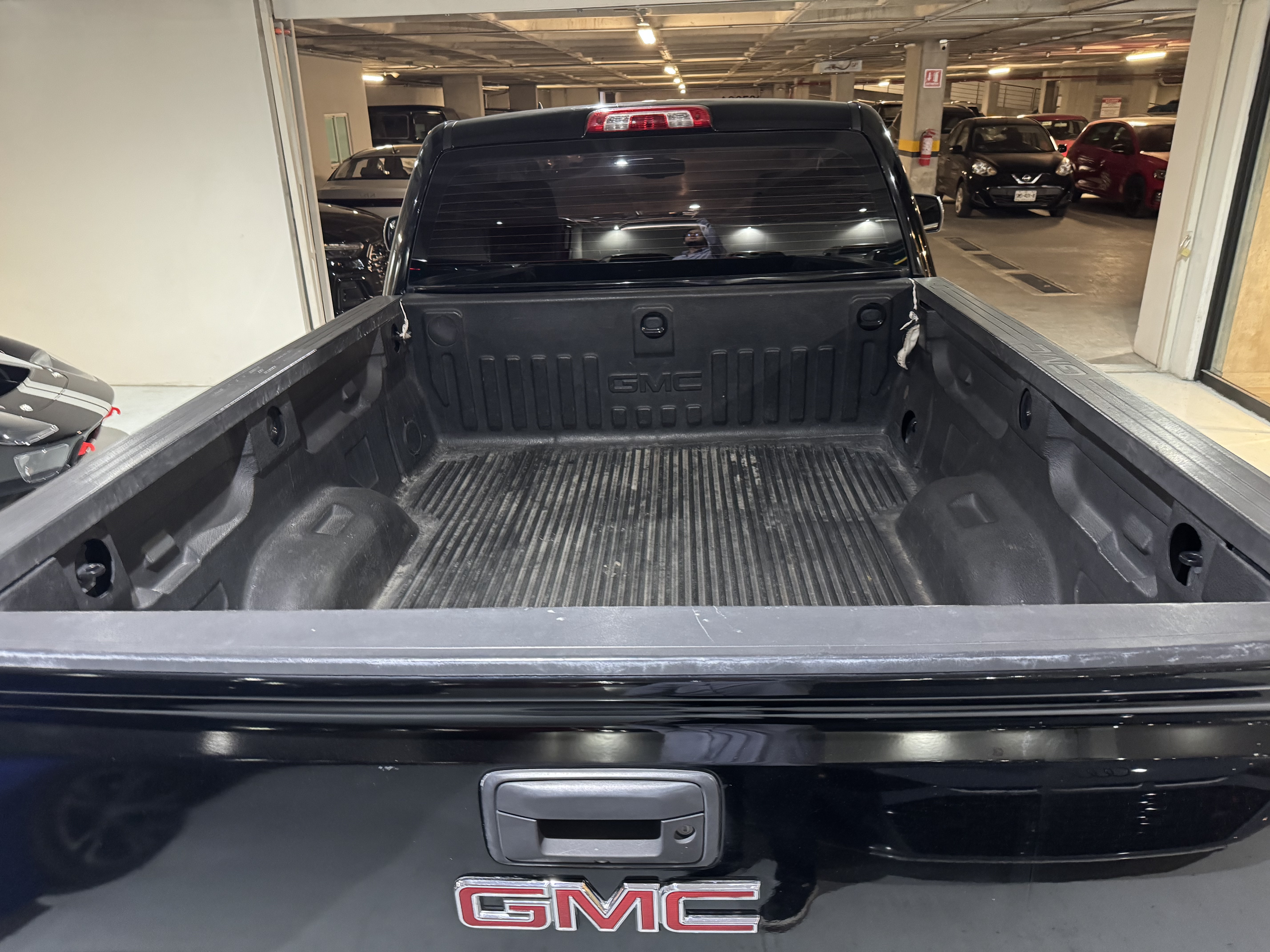 GMC SIERRA SLE 2016