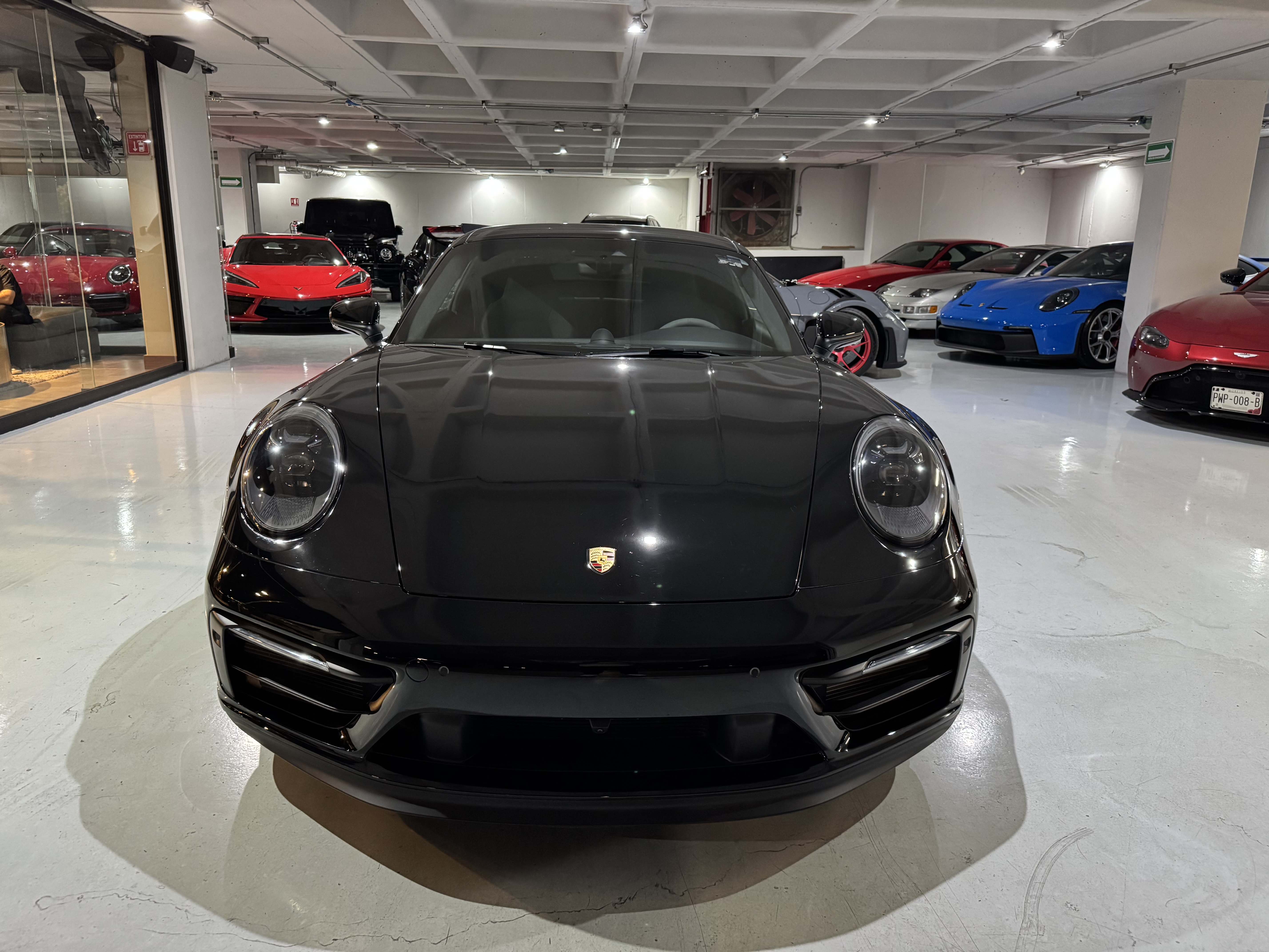 PORSCHE 911 CARRERA GTS 2024