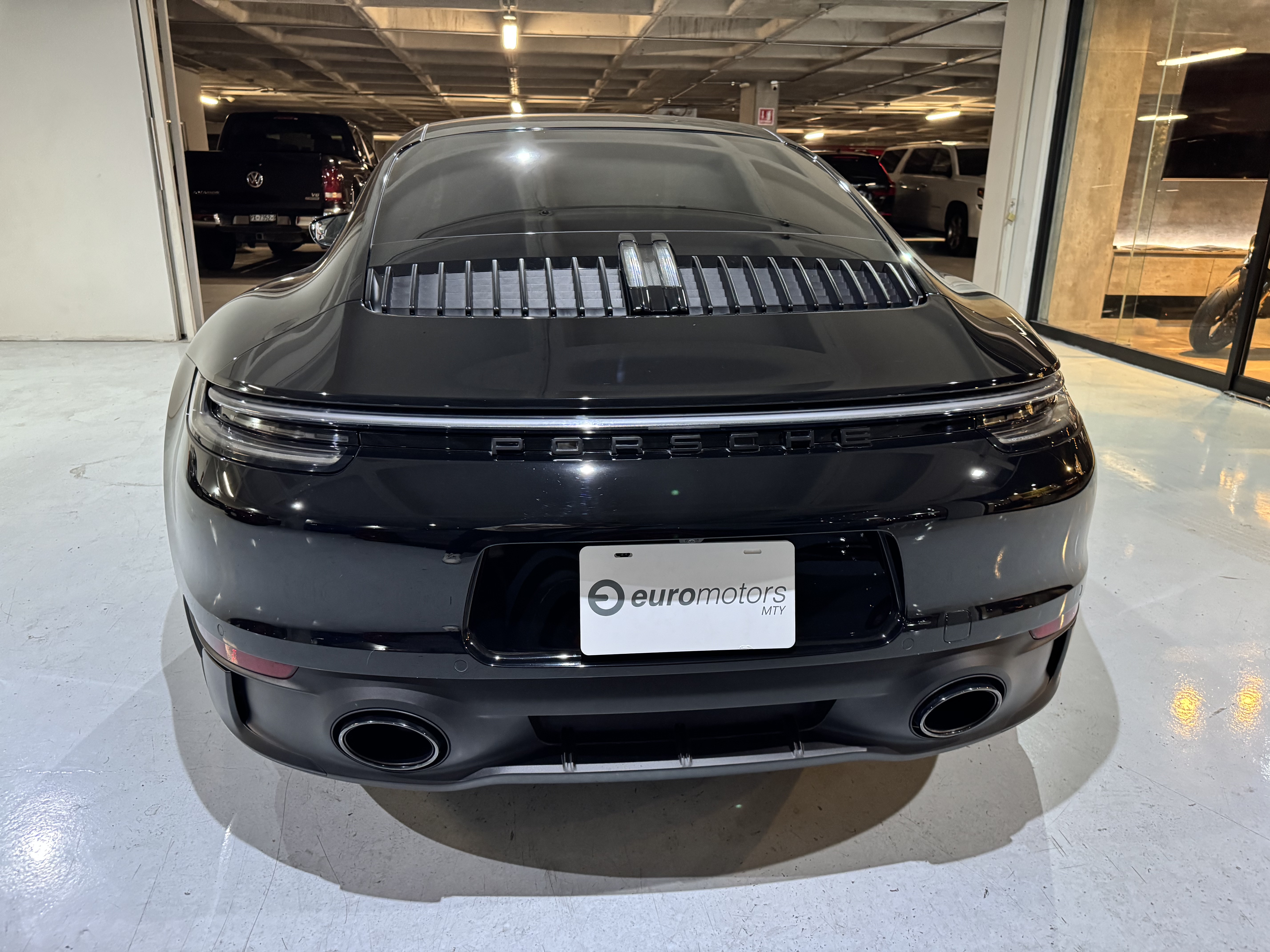 PORSCHE 911 CARRERA GTS 2024