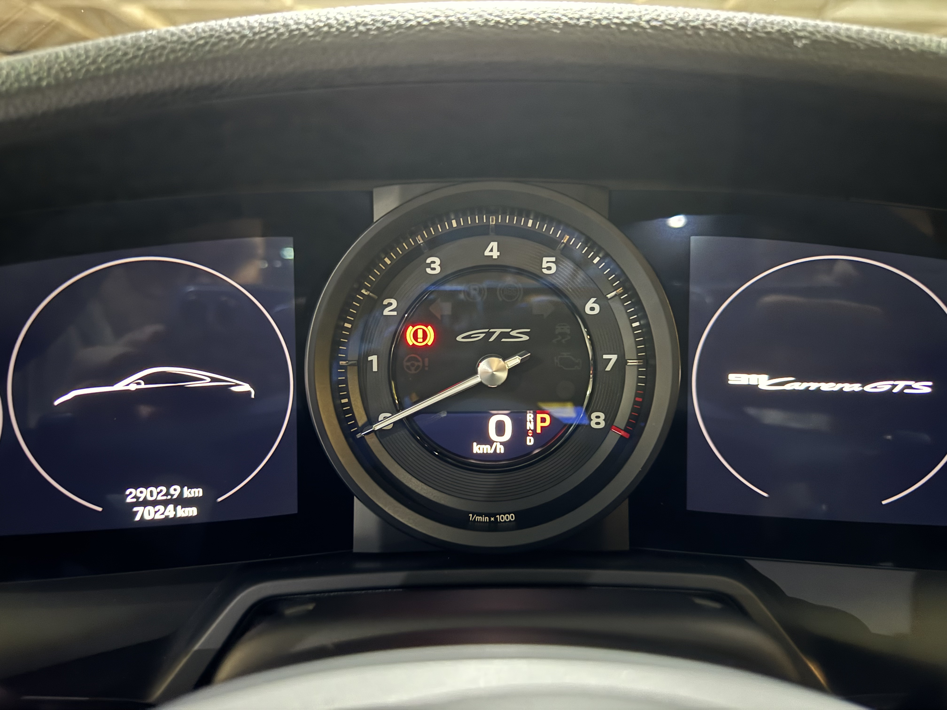 PORSCHE 911 CARRERA GTS 2024