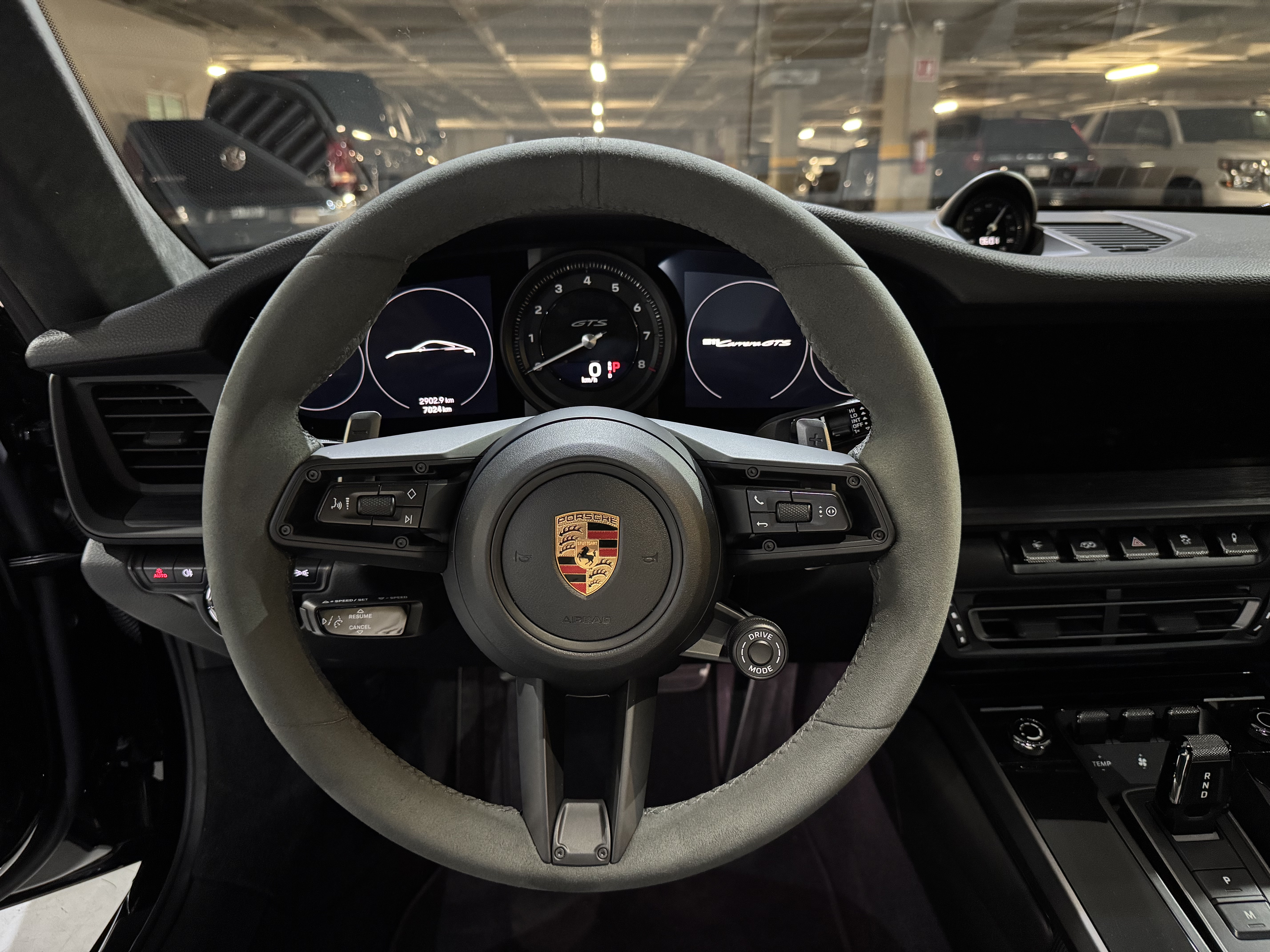 PORSCHE 911 CARRERA GTS 2024