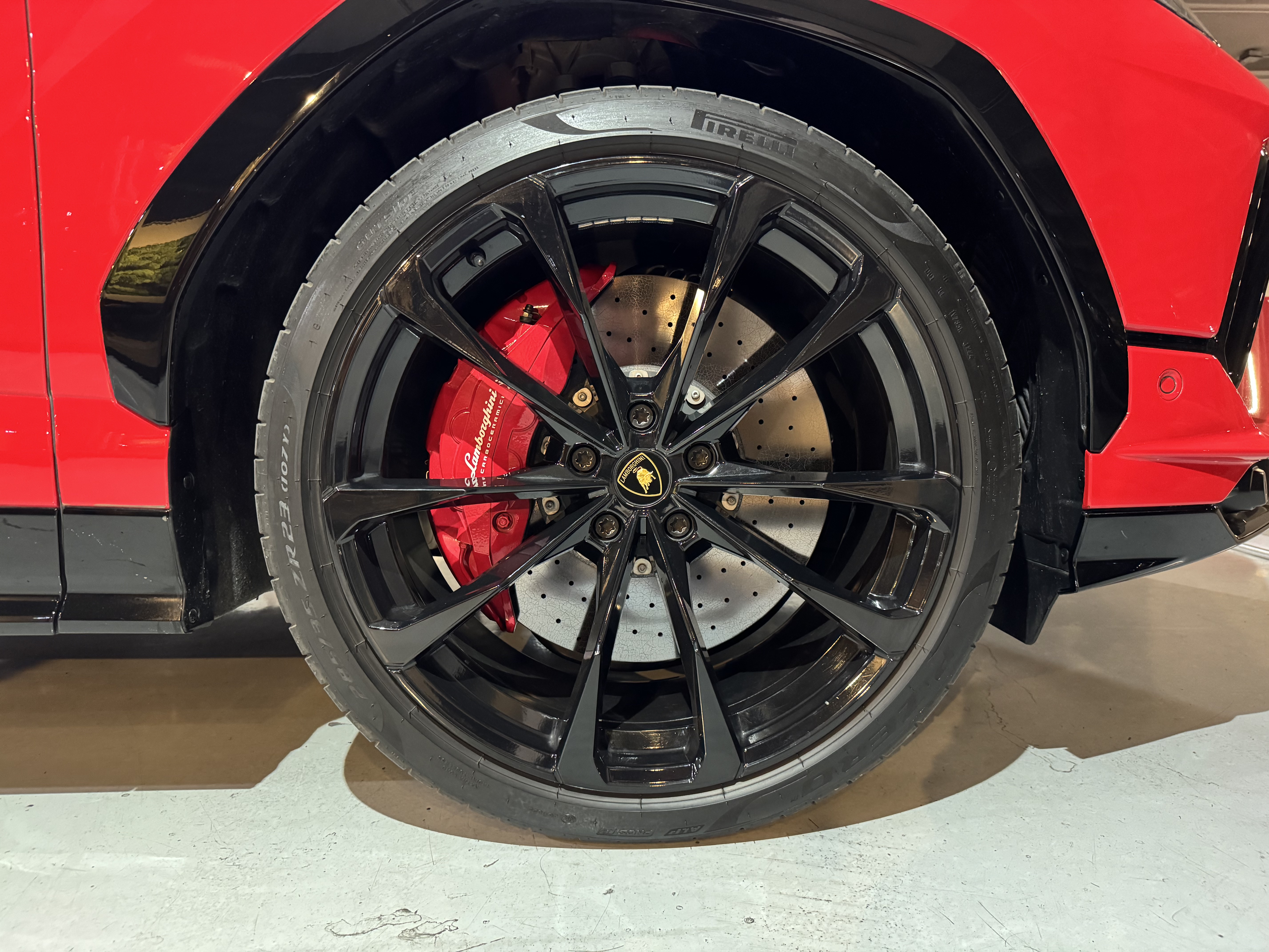 LAMBORGHINI URUS S 2024