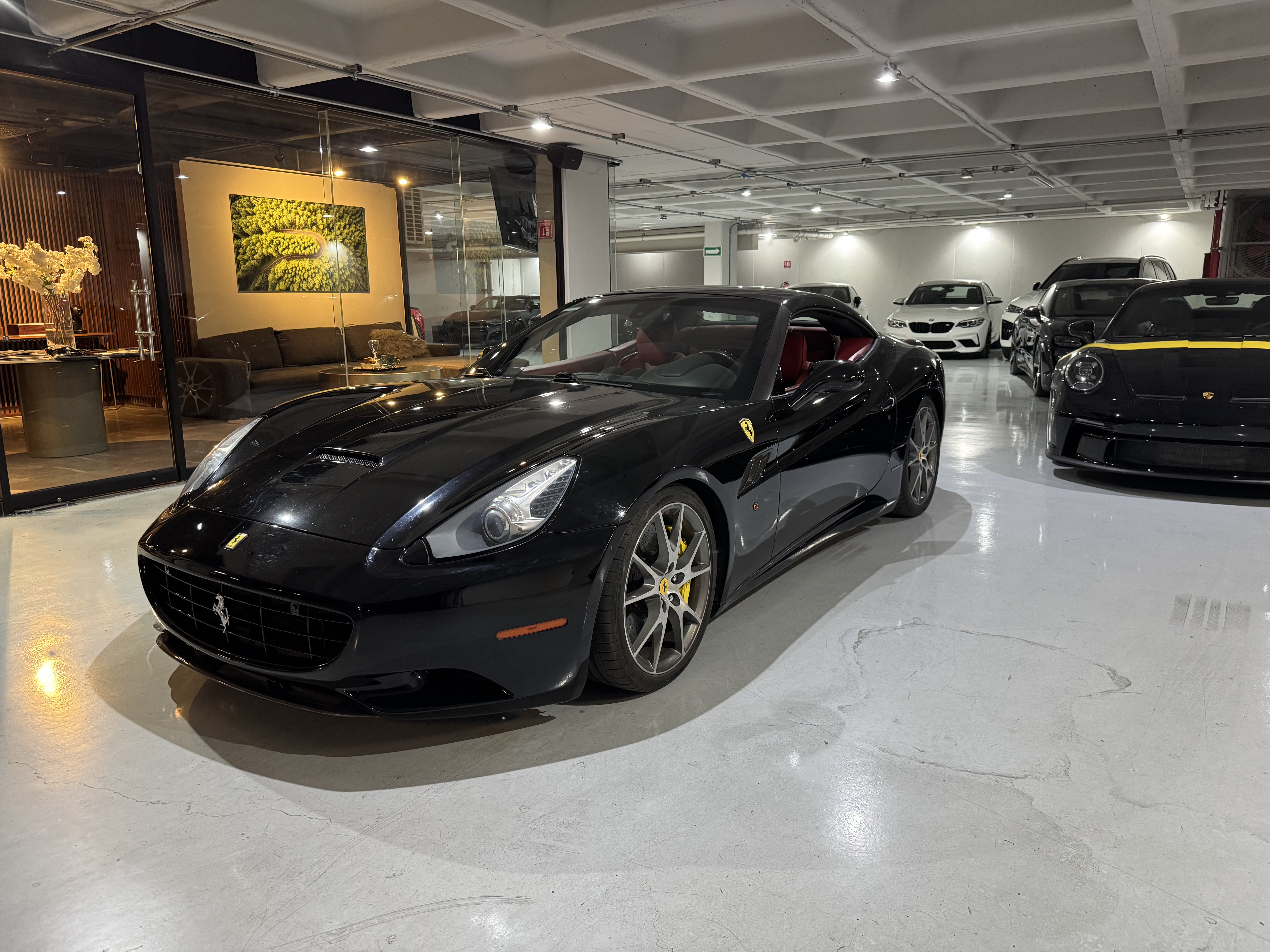 FERRARI CALIFORNIA 2011