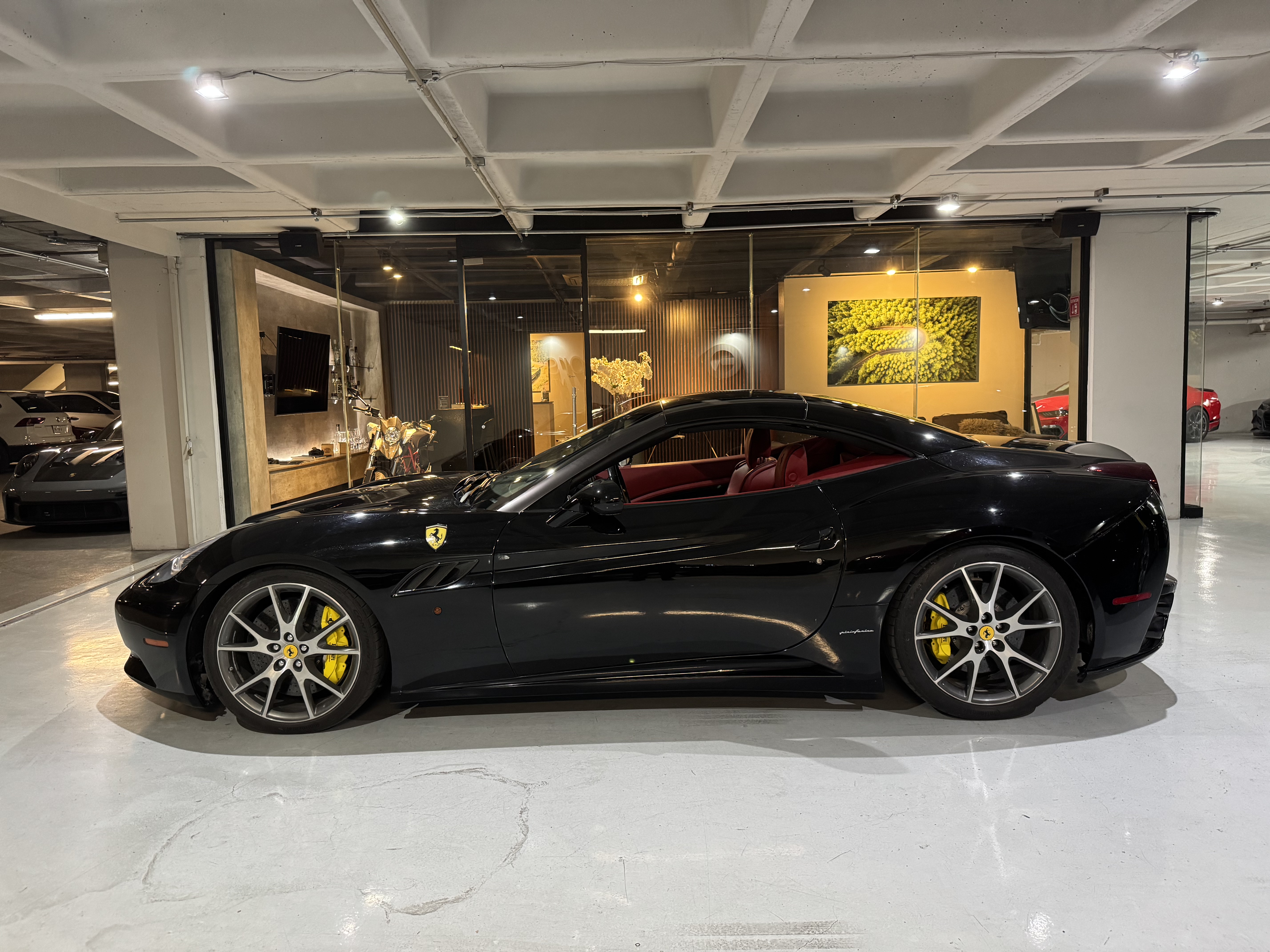 FERRARI CALIFORNIA 2011