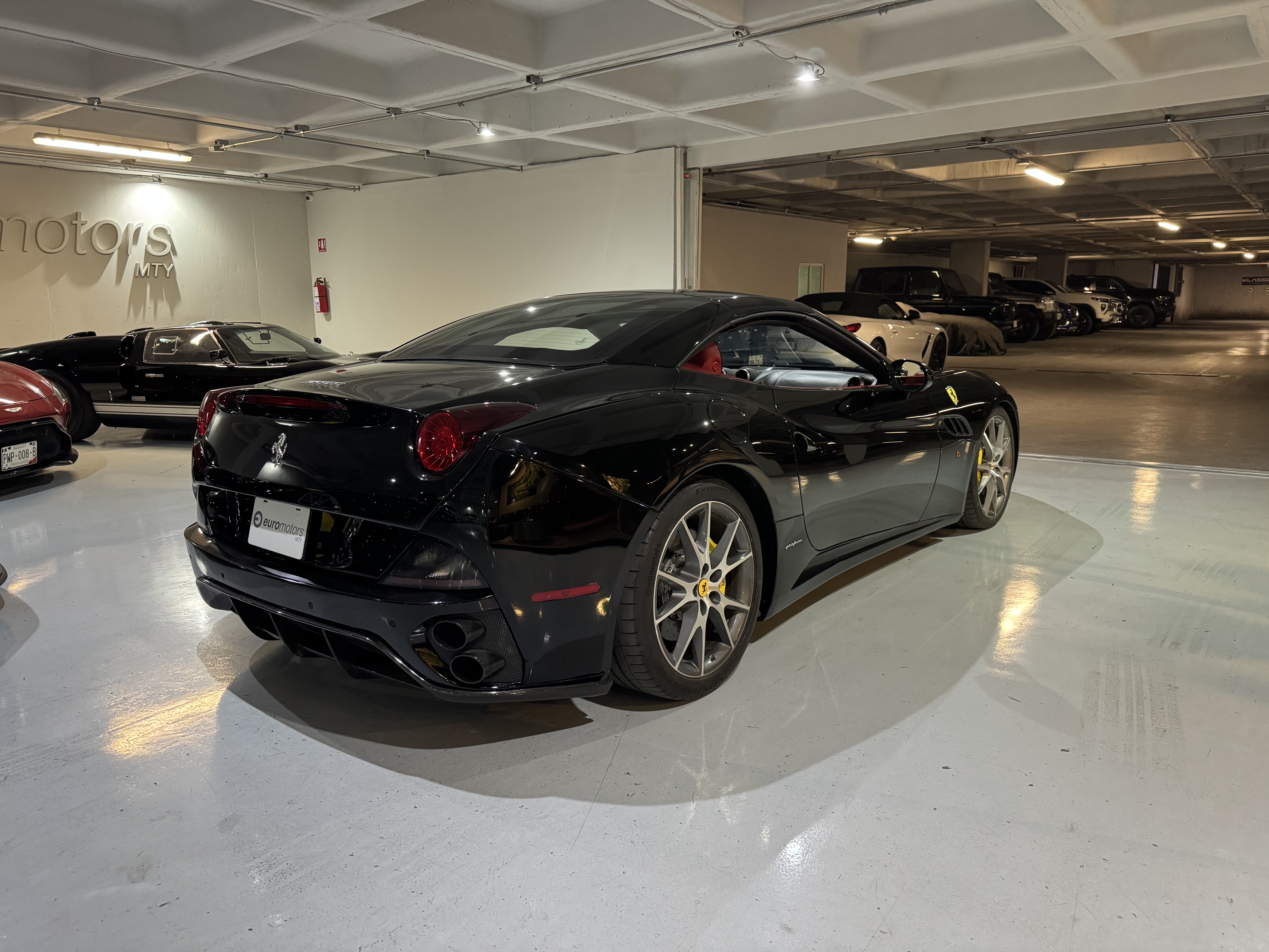 FERRARI CALIFORNIA 2011