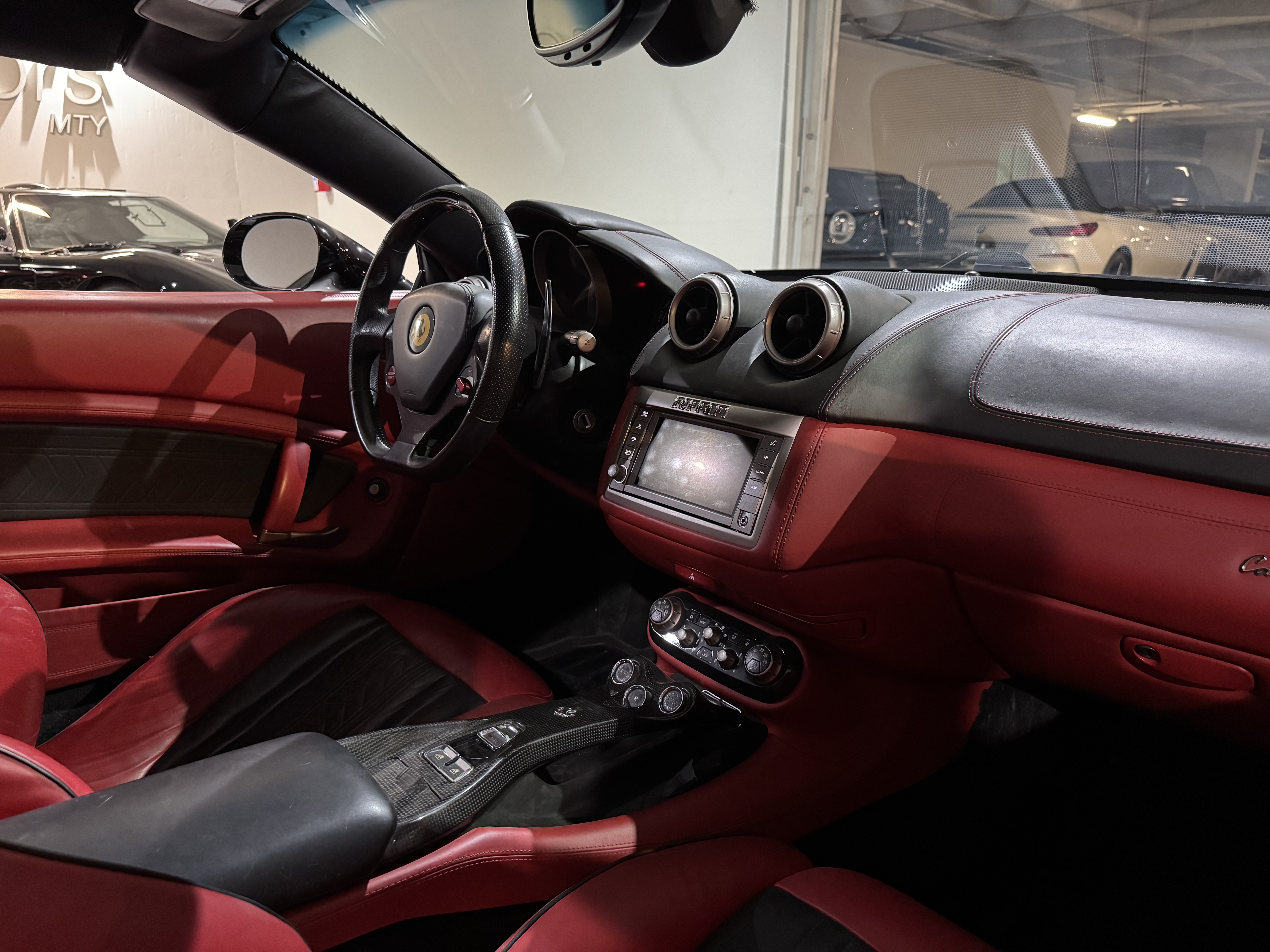 FERRARI CALIFORNIA 2011