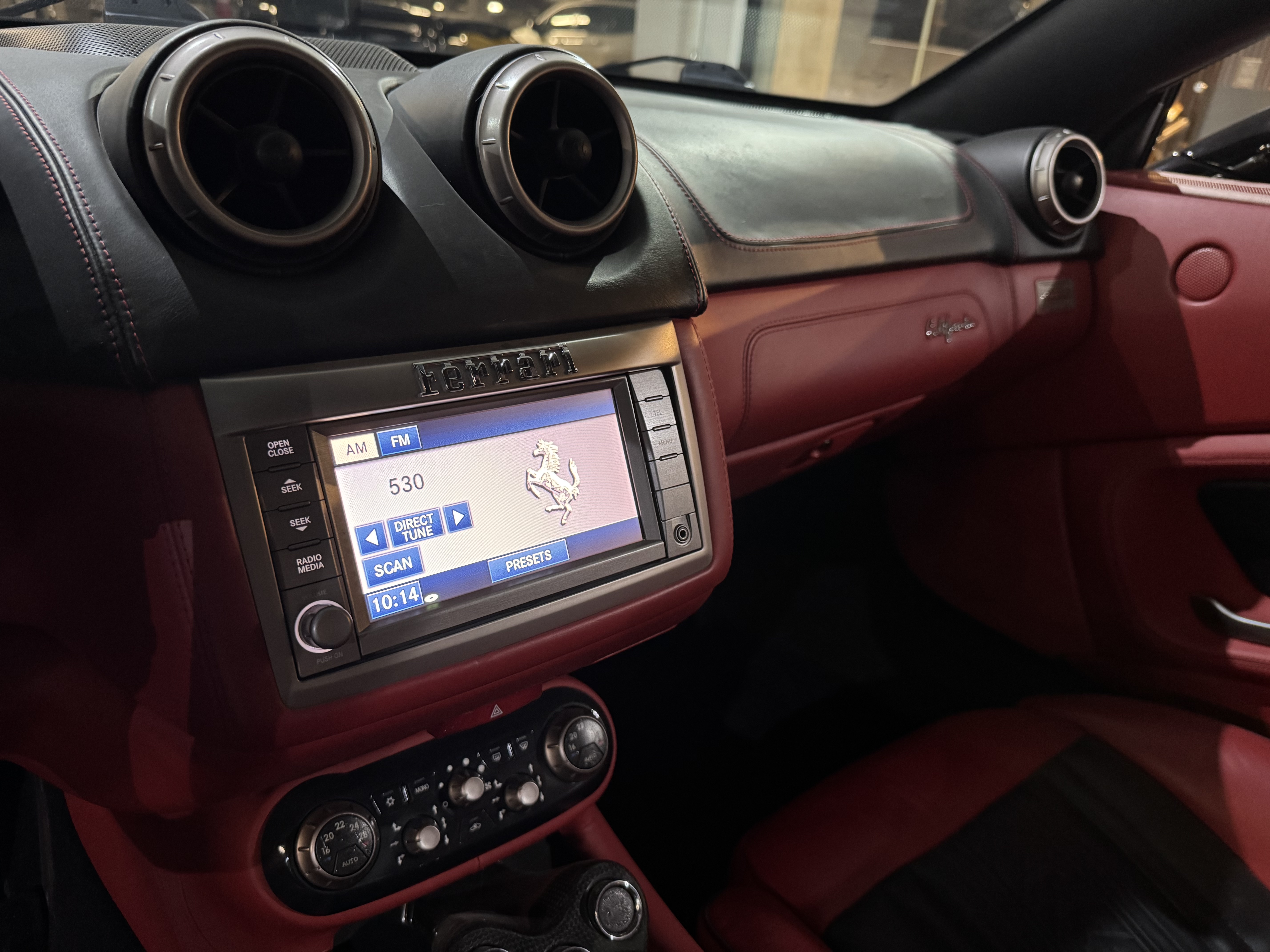 FERRARI CALIFORNIA 2011