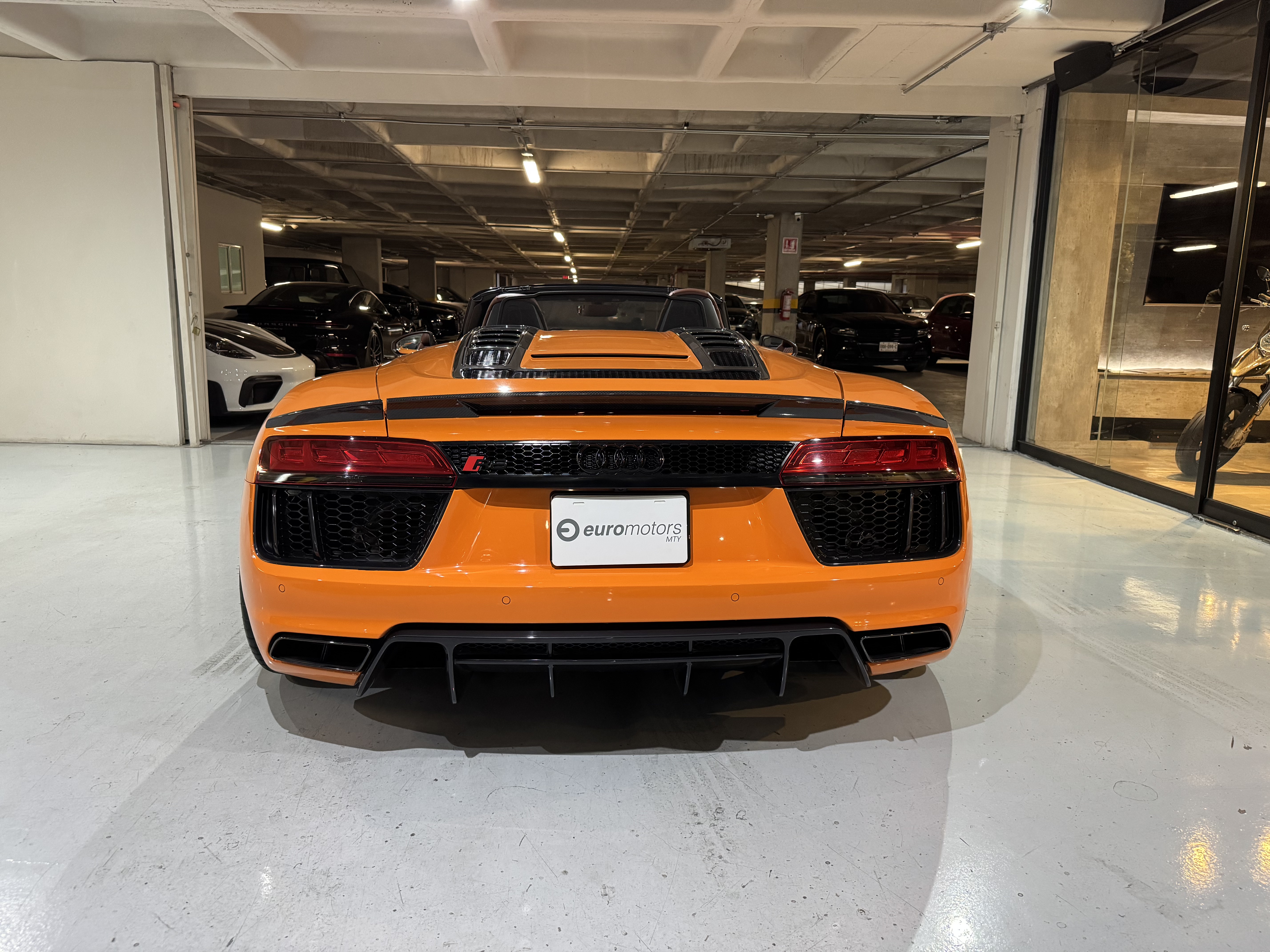 AUDI R8 V10 SPYDER 2017