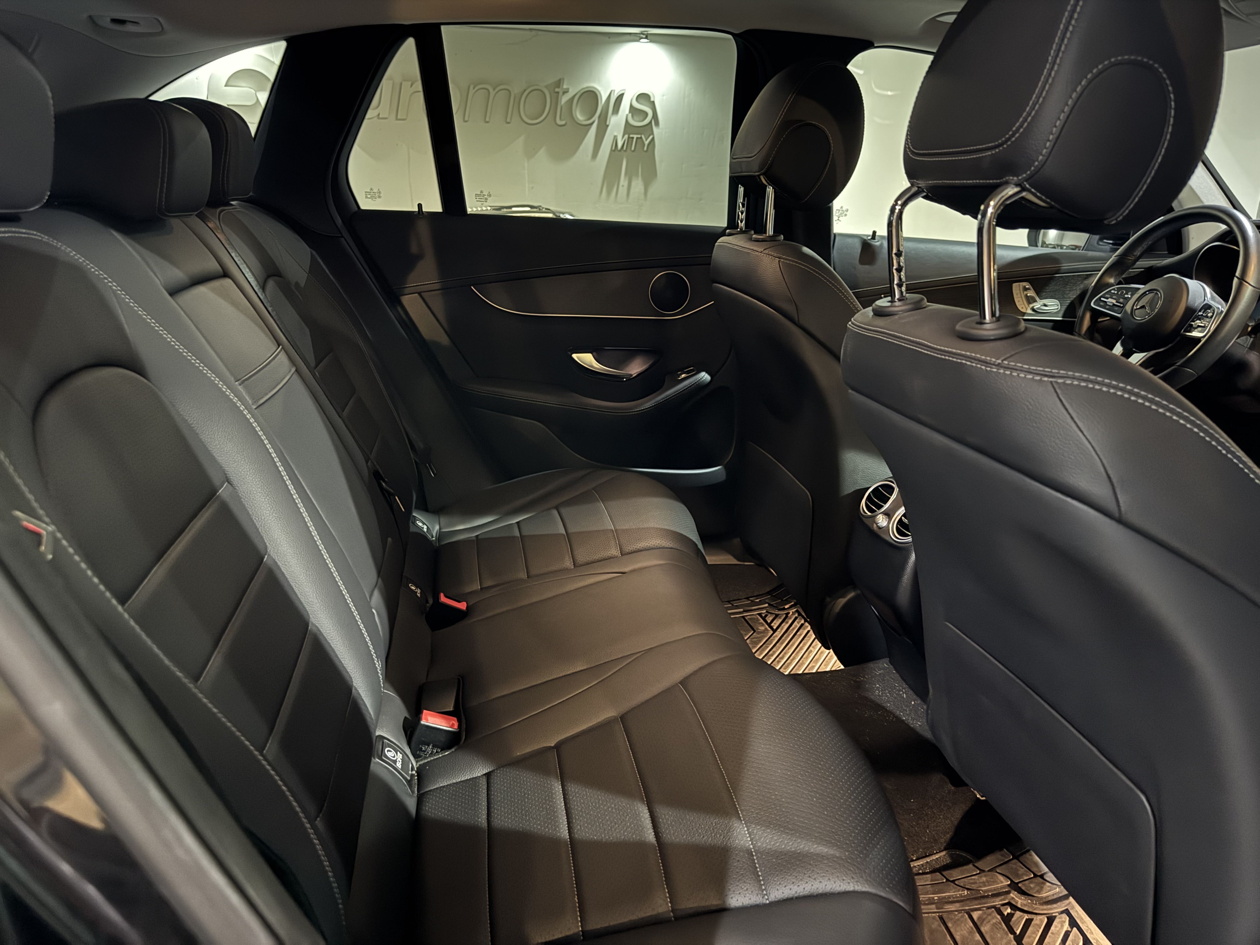 MERCEDES GLC 300 2020