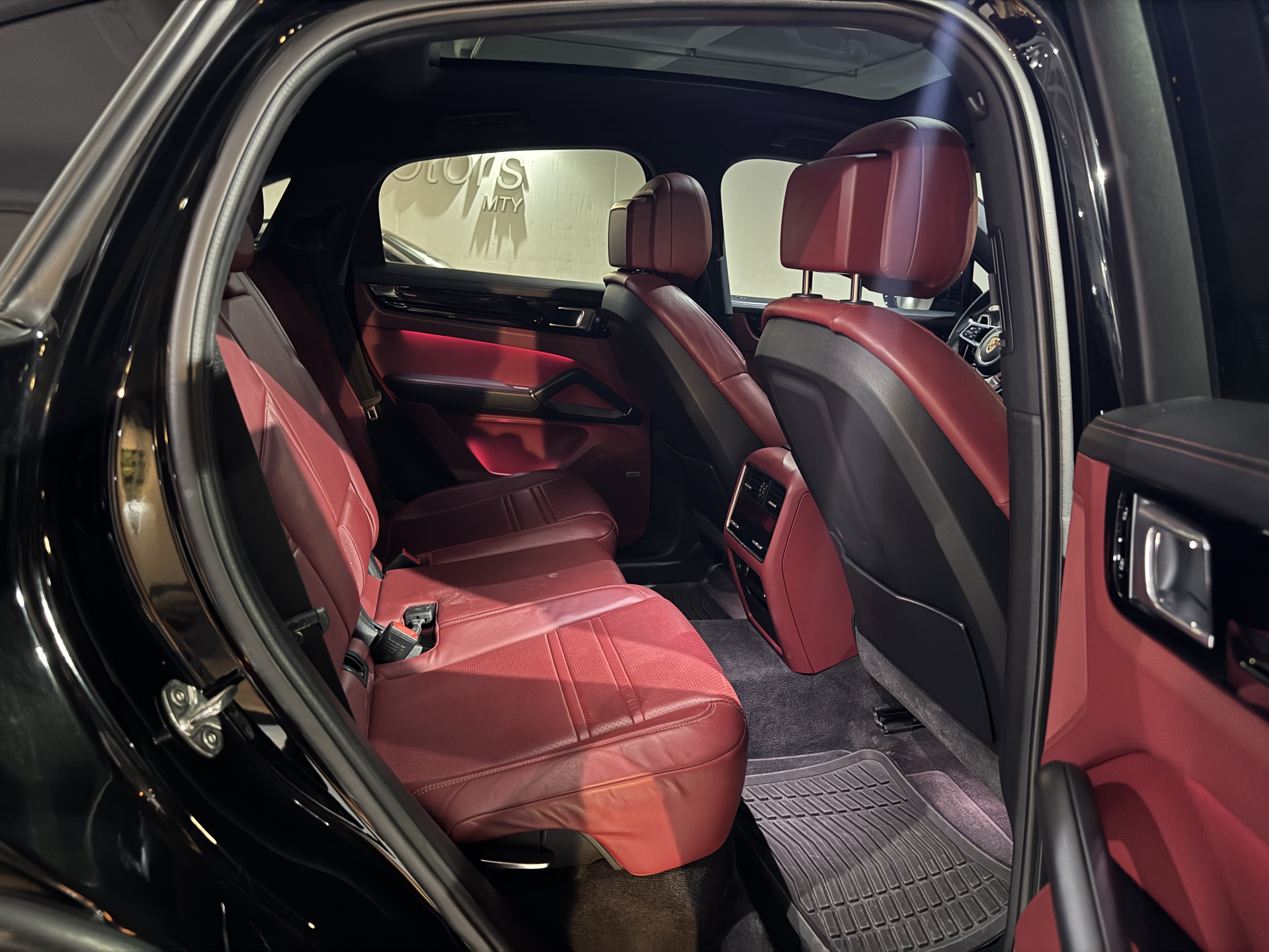 PORSCHE CAYENNE S COUPE 2021