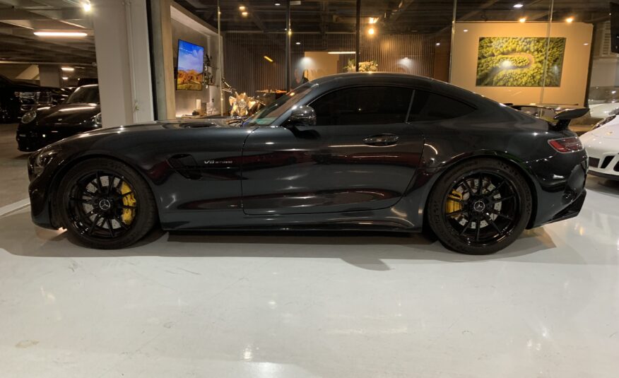 MERCEDES AMG GTR 2020